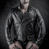 Hot-and-sexy-Leatherman-Eye-Candy-to-you-guys-85a8139e8789dfac