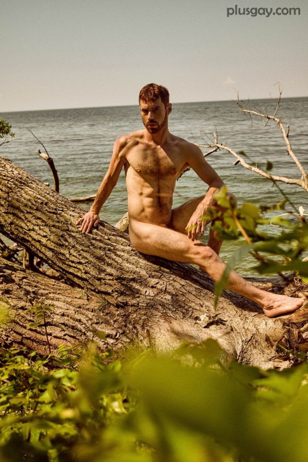 We Would All Love To Hang Out Naked In The Sun With Uncut And Hung Travis LHenaff 14