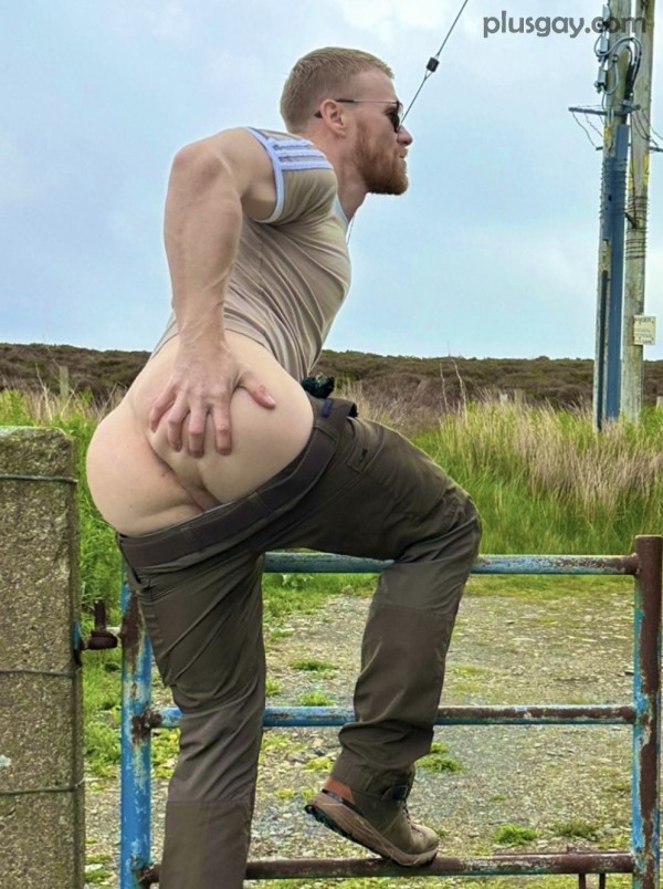 GINGER TRADESMAN