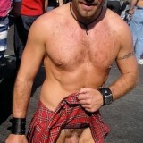 kilt-cock-showf024cce77c6f405b