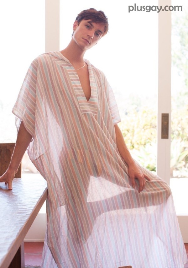 Chandler-in-a-Mr-Turk-Kaftan11407890e9f42a98.jpg