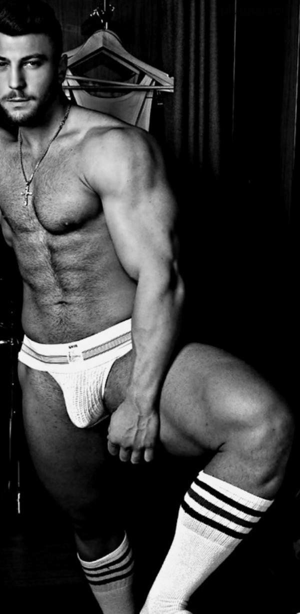 jocksandsoxtumblr_d9f1b797ac42db8c4e93e6aee98a4740_840cced8_6402c668a50e44cb188.jpg